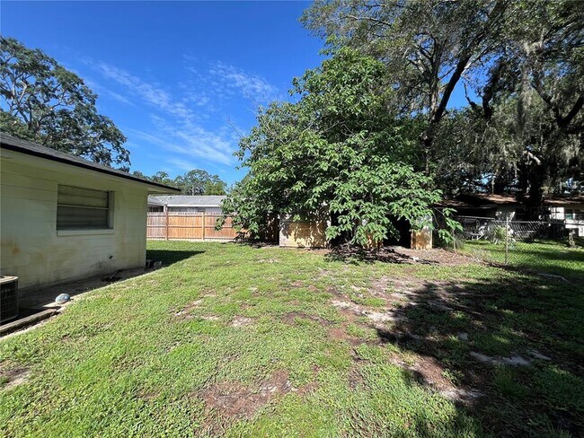 Building Photo - 1238 Woodmere Dr