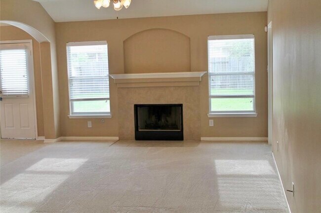 Building Photo - 9419 Vander Rock Dr