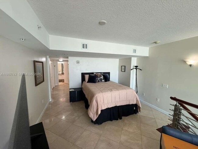 Building Photo - 41 SE 5th St