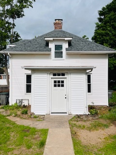 Primary Photo - 15 Foster St