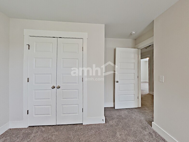 Building Photo - 5149 Jack Byrnes Dr