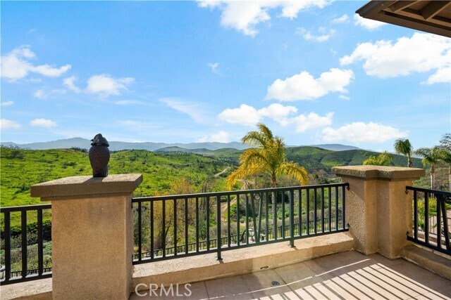 Building Photo - 16423 Village Meadow Dr