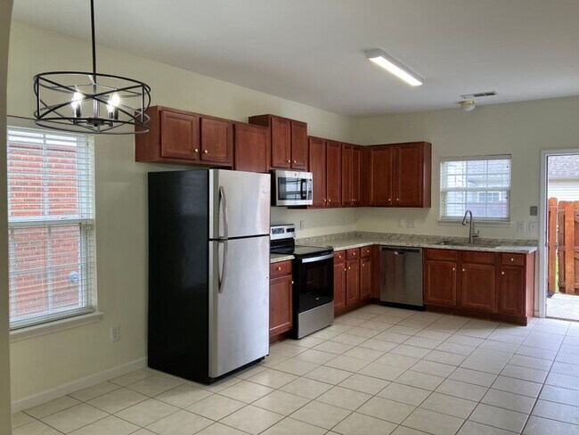 Building Photo - Hardison Hills 1 Level condo