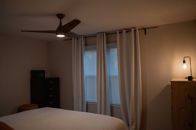 Building Photo - 1900 Mitchell Terrace