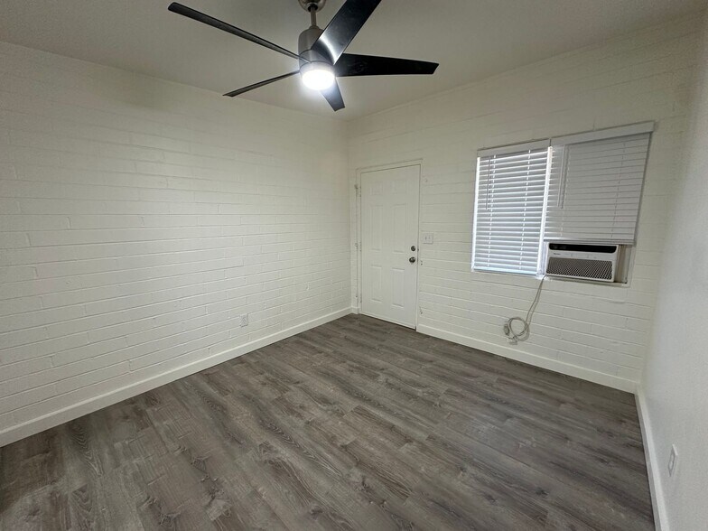 Building Photo - 1022 N Palo Verde Blvd