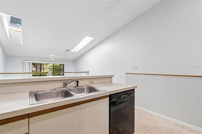 Building Photo - 6437 93rd Terrace N