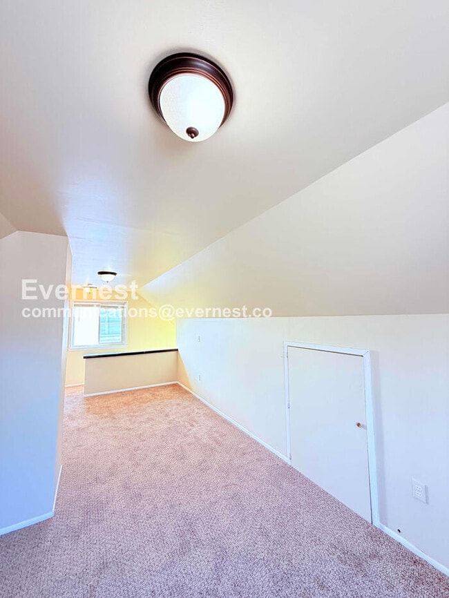 Building Photo - 24612 Berry Ave