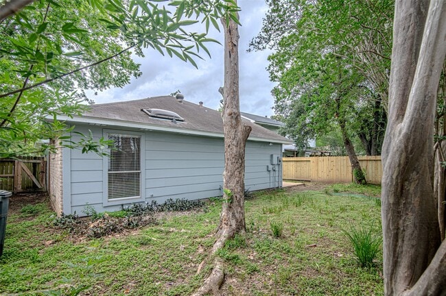 Building Photo - 1710 Blindlake Dr
