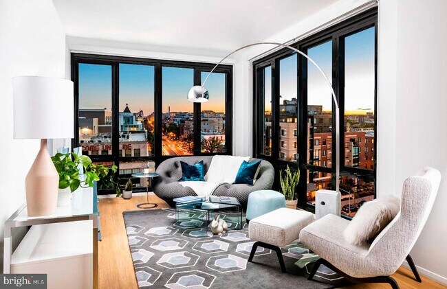 Building Photo - 1357 R St NW