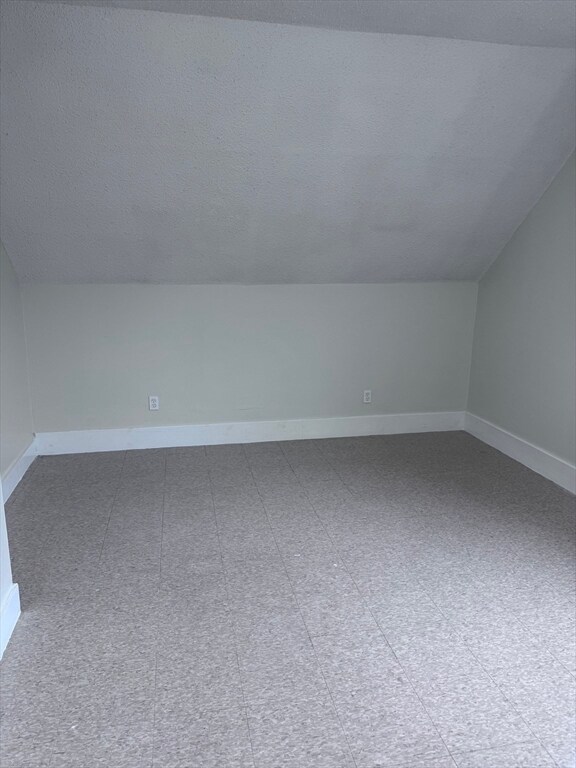 Building Photo - 191 Walnut St