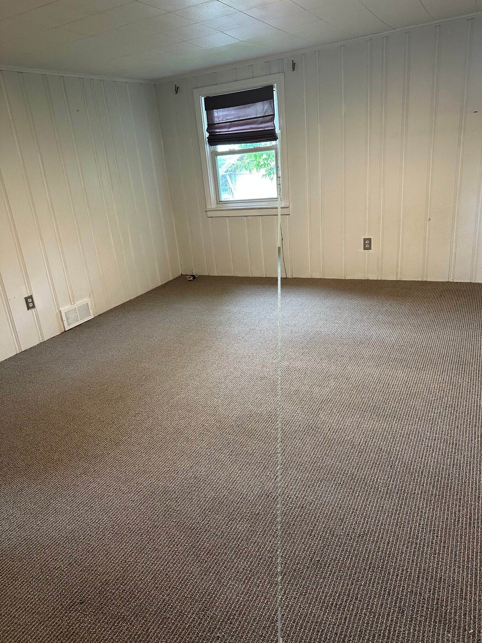 Building Photo - 384 Helendale Rd