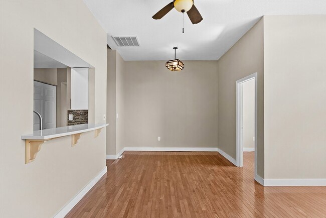 Building Photo - 72 Lubec St
