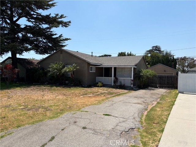 Building Photo - 749 N Viceroy Ave