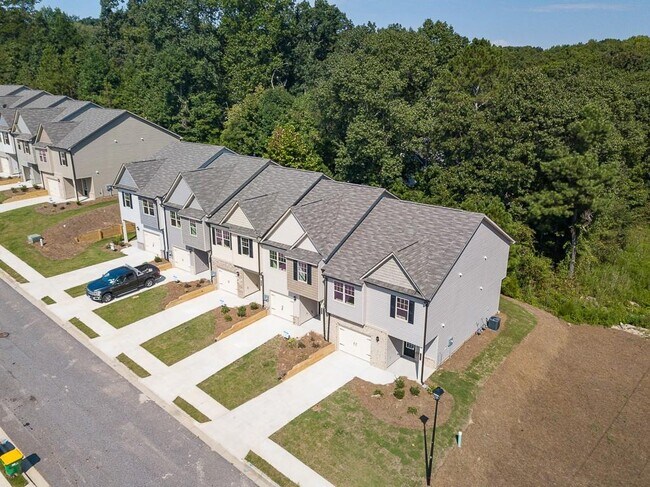 Building Photo - 370 Turtle Creek Dr