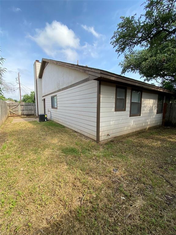 Building Photo - 214 Tamara Dr