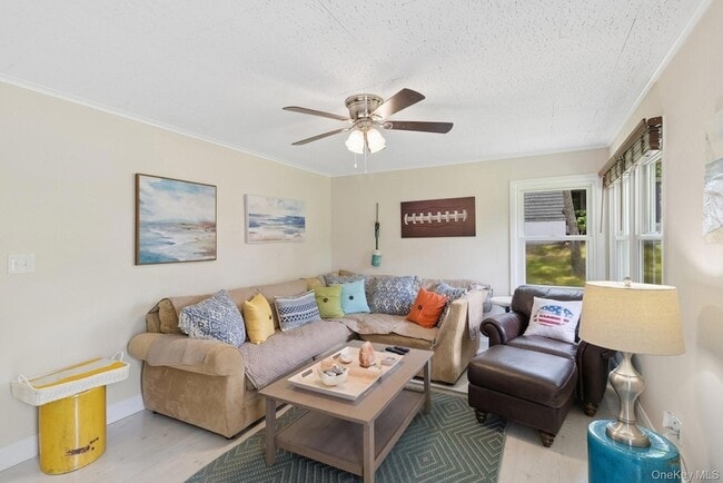 Building Photo - 28 The Trail