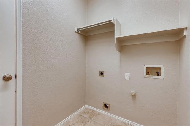 Building Photo - 9937 Appletree Way