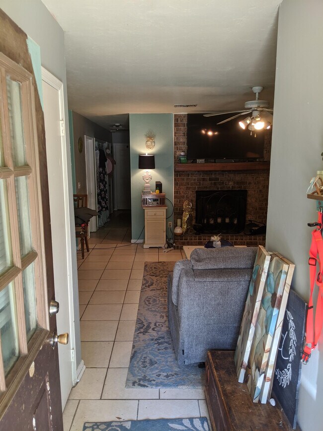 Building Photo - 3442 N Carnation Ct