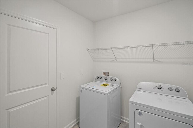 Building Photo - 4819 Worchester Dr