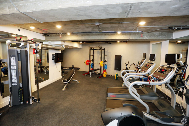 Fitness Center - The Tides Brentwood