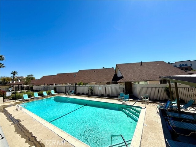 Building Photo - 659 S Indian Hill Blvd