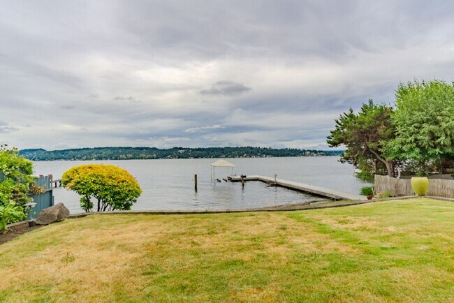Building Photo - 4Bd/4Ba Seattle Home