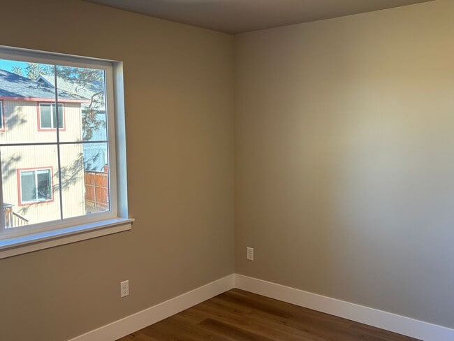 Building Photo - 63278 N W Ski Ln