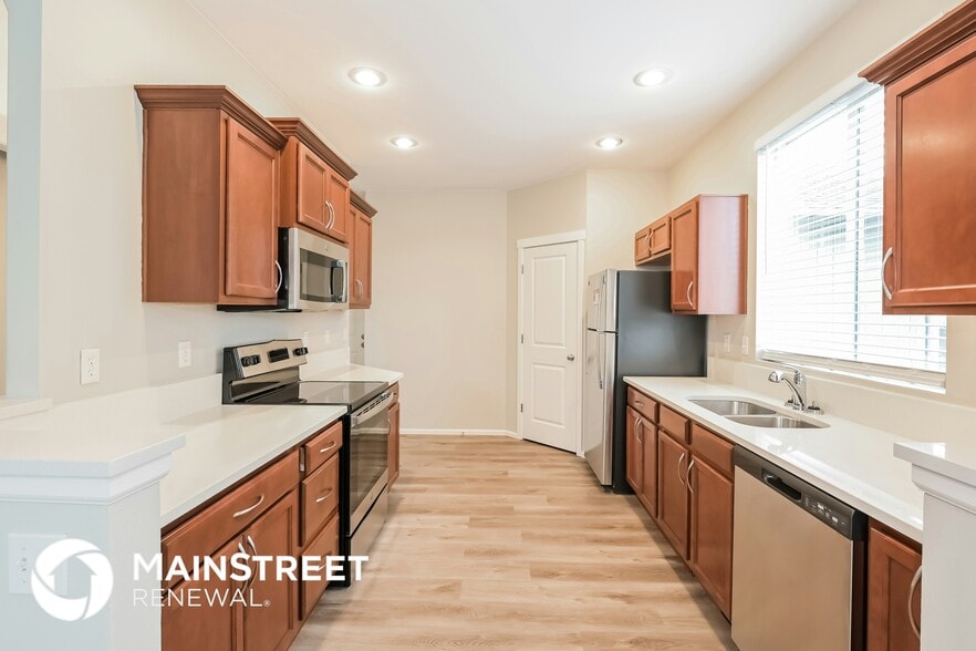 Building Photo - 8117 207th St E