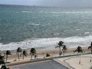 Building Photo - 4010 Galt Ocean Dr