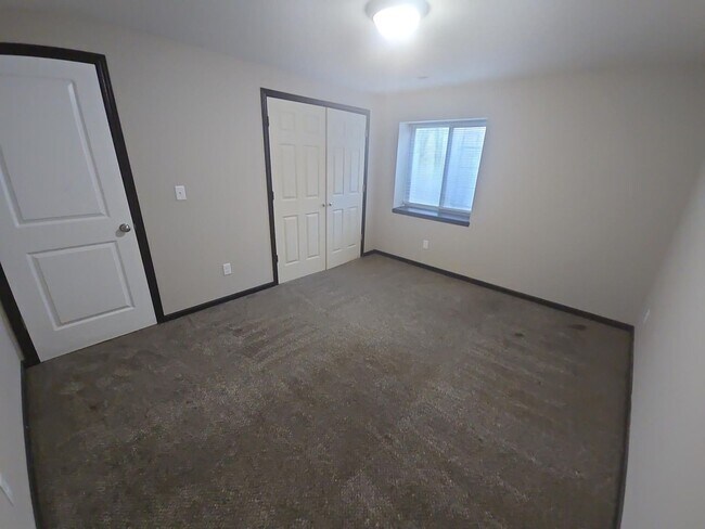Building Photo - 12817/19 E Timber Lake Ct