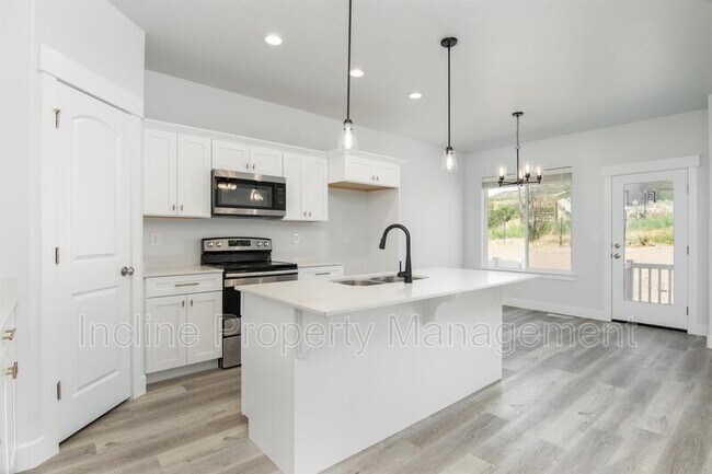 Building Photo - 16426 Bull Spring Rd