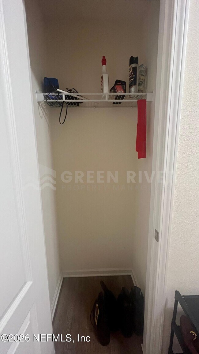 Building Photo - 9196 Bighorn Trl