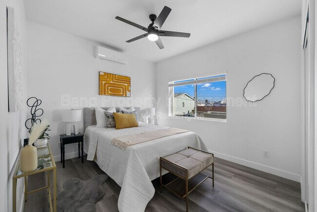 Building Photo - 1638 Elm Ave