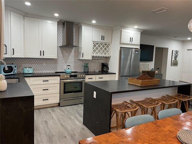 Building Photo - 1920 Morrill St