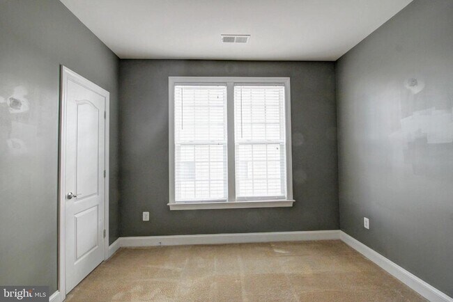 Building Photo - 4105 Brushfield Dr