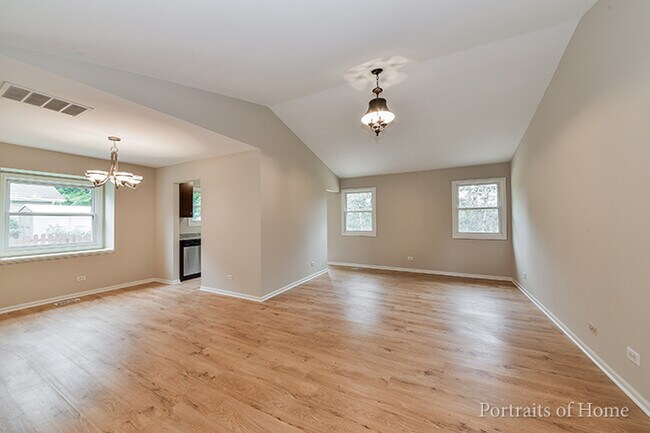 Building Photo - 2965 Middlebury Ct W