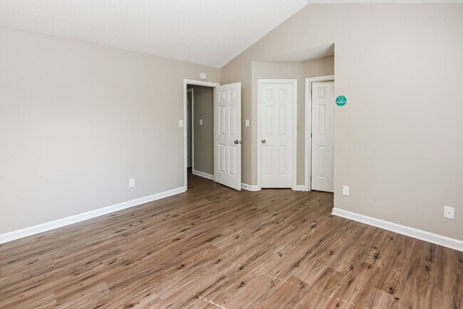 Building Photo - 8905 Bambi Ct