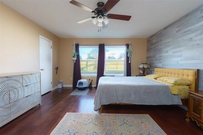 Building Photo - 6700 Carisbrooke Ln