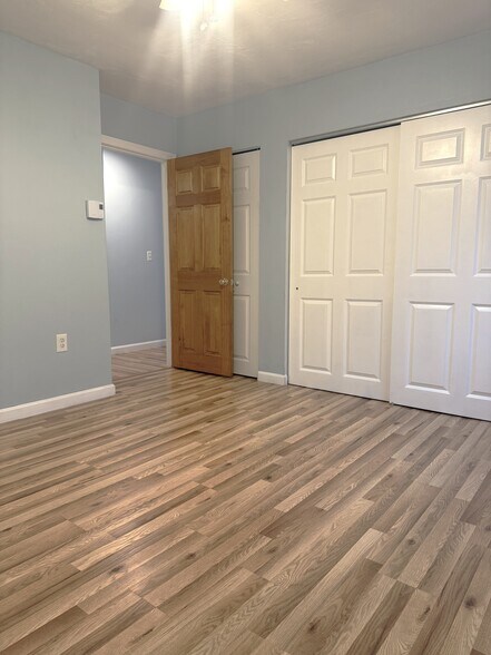 Building Photo - 83 Highwood Dr