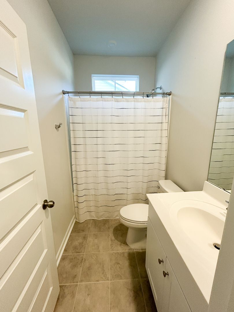 Building Photo - 8869 Baton Rouge Ave NW