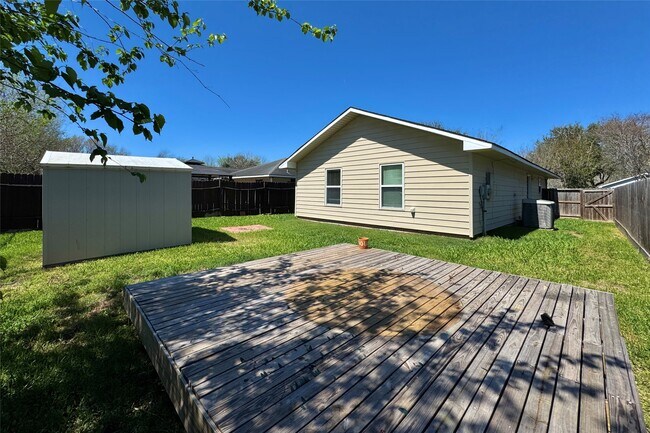 Building Photo - 3455 Angel Ln