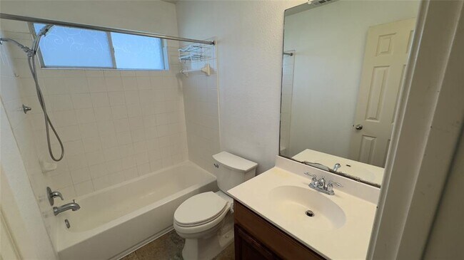 Building Photo - 700 Sweet Leaf Ln