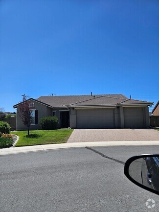 Building Photo - Gated Community with elegance and tranquil...