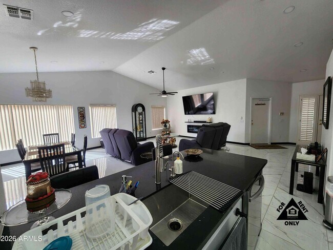 Building Photo - 14813 W Verde Ln