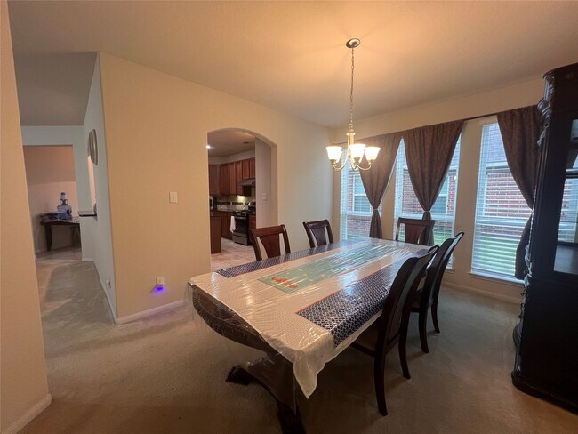 Building Photo - 5410 Peppermint Ln