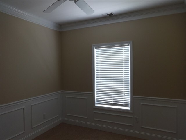 Building Photo - 12 Peregrine Dr
