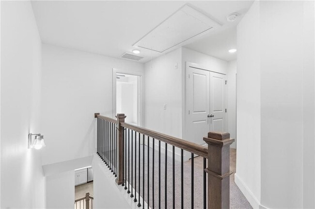 Building Photo - 6413 Shalks Xing Dr