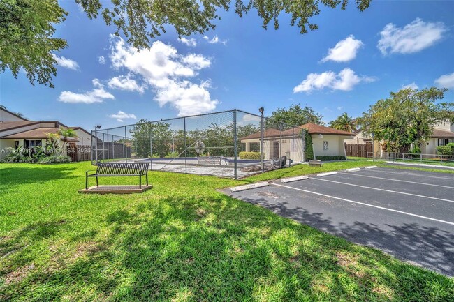 Building Photo - 6611 SW 127th Ct