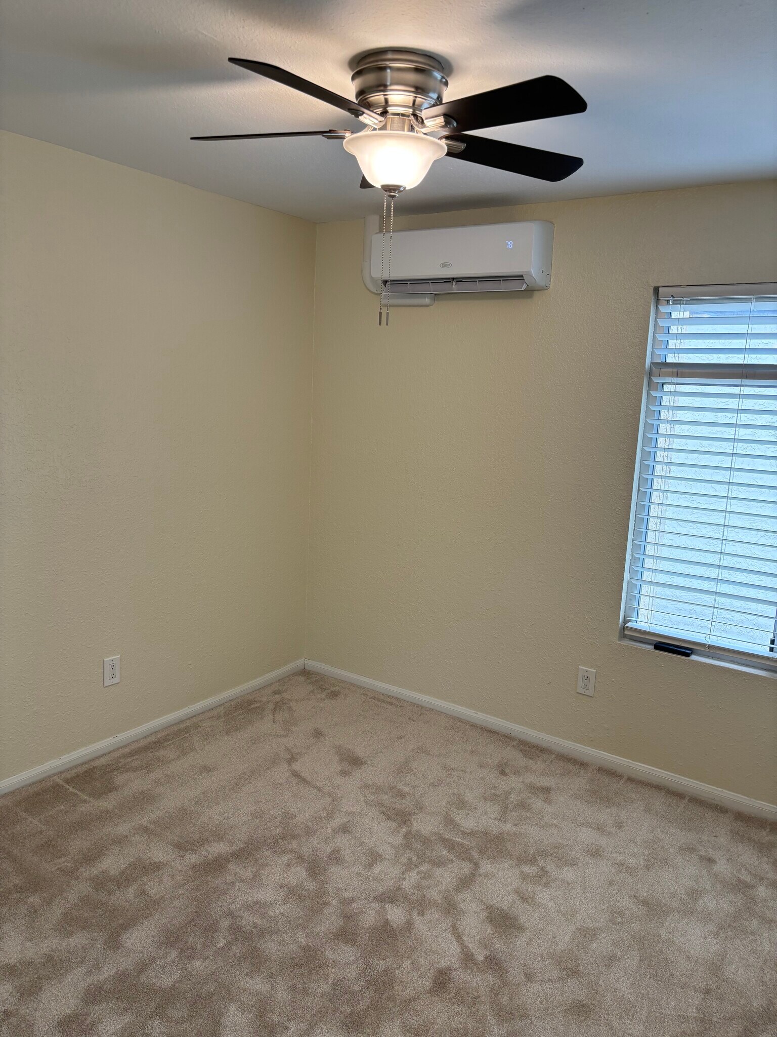 Building Photo - 432 Edgehill Ln