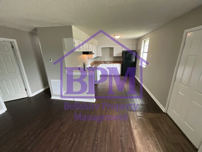 Building Photo - Cozy 2 Bed | 1 Bath Duplex in Hermitage